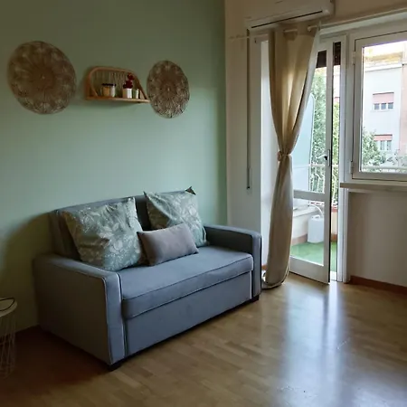 NEW! Vatican Domizia Apartment-3
